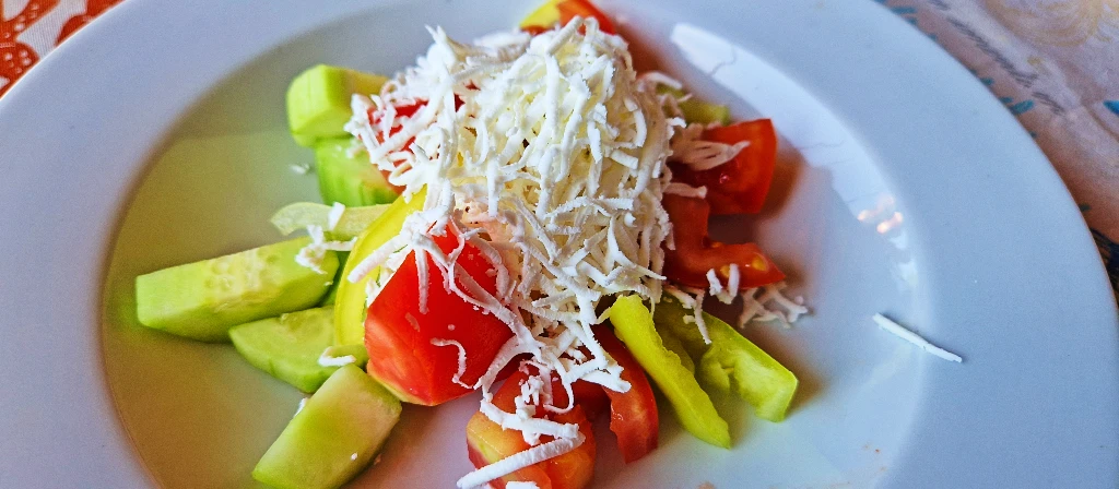 Sałatka Szopska Sałatka Szopska